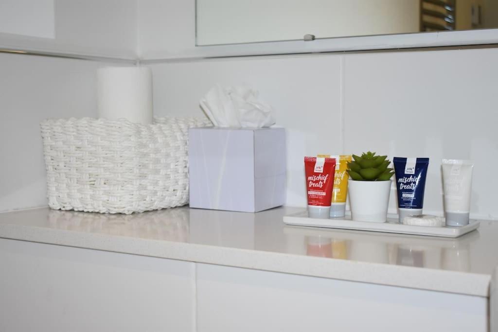 Stylish Modern 1Bed Apartment In Bedford Extérieur photo